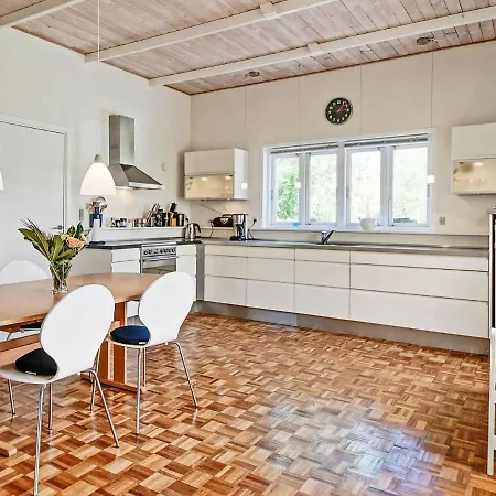 Three-bedroom Holiday In Nexo 3 * Balke
