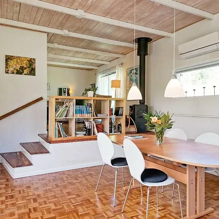Three-bedroom Holiday In Nexo 3 Balke